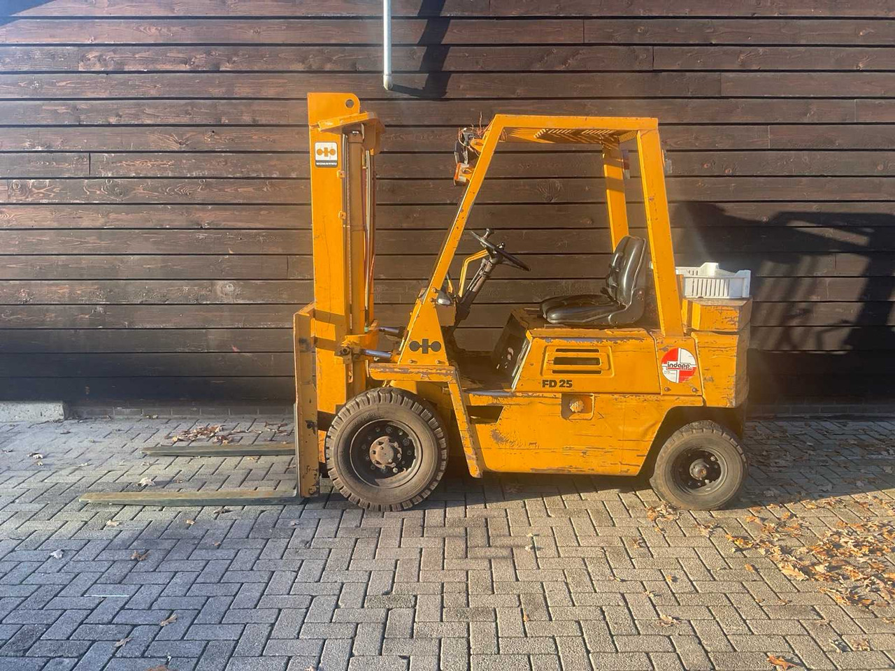 KOMATSU FD 20-7 FORKLIFT - Empilhador: foto 2 KOMATSU FD 20-7 FORKLIFT - Empilhador: foto 2