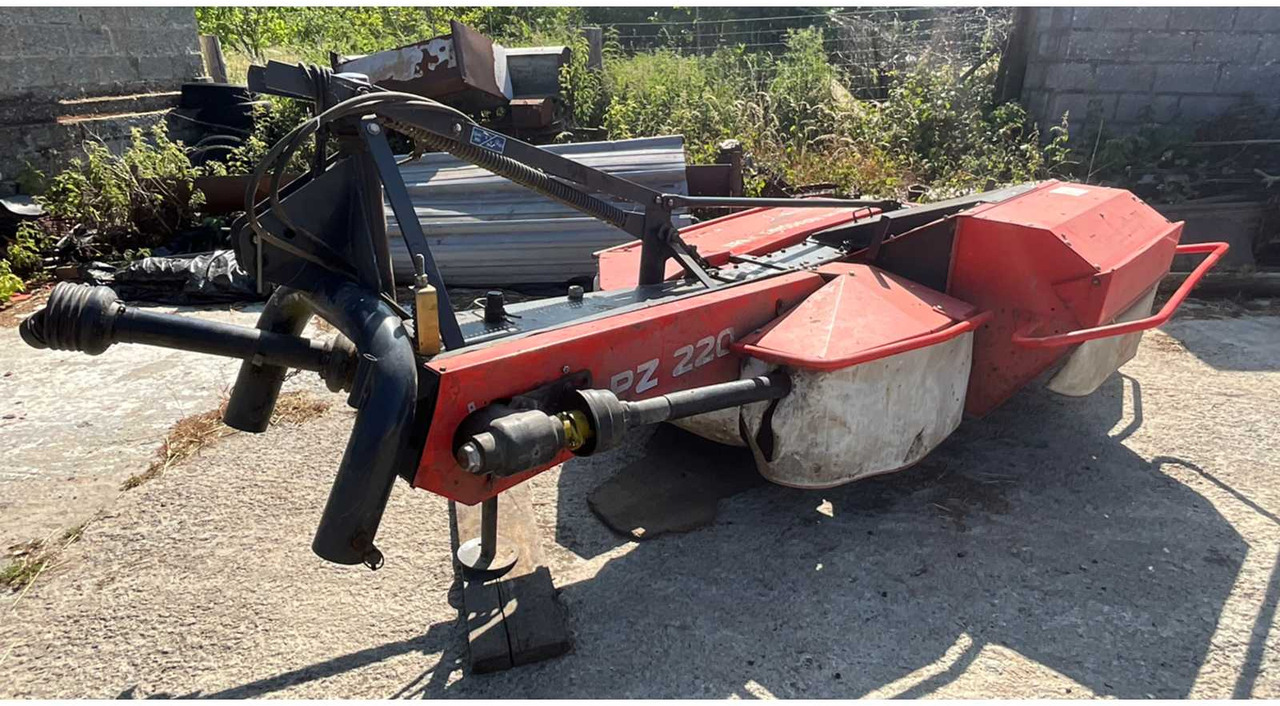 KUHN GMD 802 F-FF 2015 Disc Mower - Triturador florestal: foto 1 KUHN GMD 802 F-FF 2015 Disc Mower - Triturador florestal: foto 1