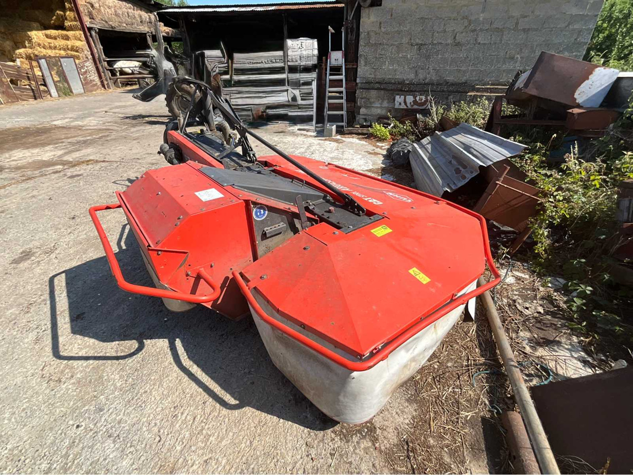 KUHN GMD 802 F-FF 2015 Disc Mower - Triturador florestal: foto 3 KUHN GMD 802 F-FF 2015 Disc Mower - Triturador florestal: foto 3