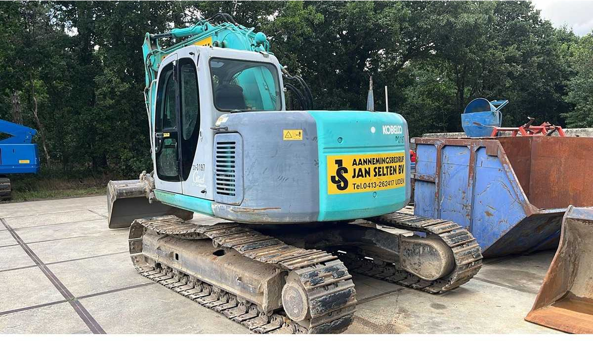 Kobelco 135 - Escavadora de rastos: foto 2 Kobelco 135 - Escavadora de rastos: foto 2