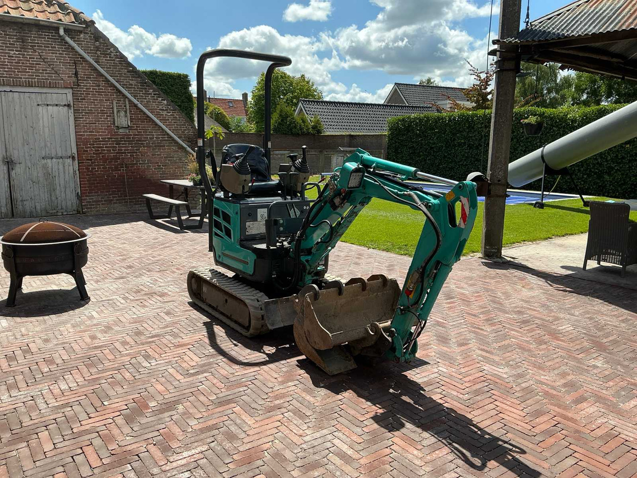 Kobelco SK10SR-2 - Mini escavadeira: foto 3 Kobelco SK10SR-2 - Mini escavadeira: foto 3