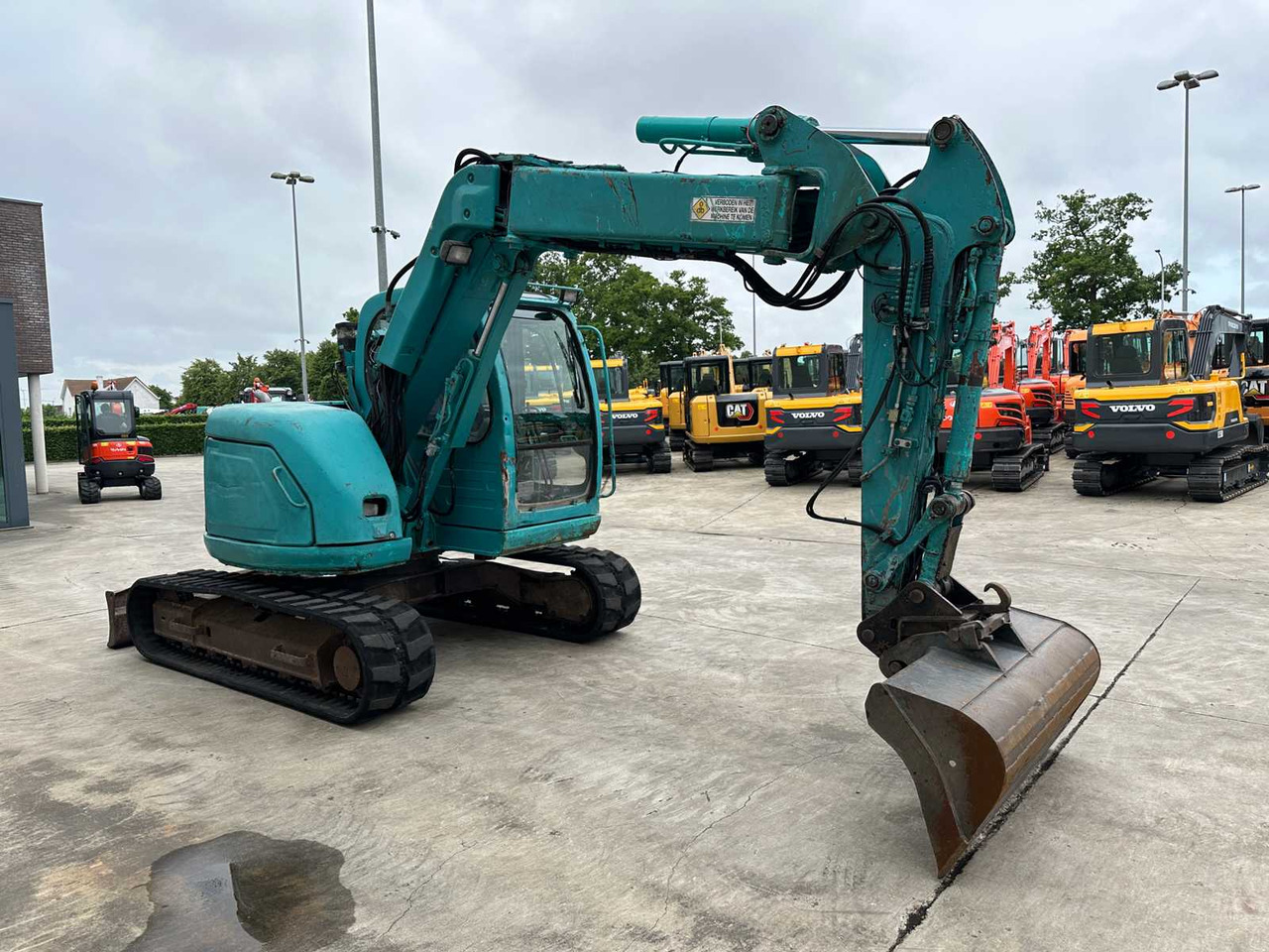 Kobelco SK70SR - Escavadora de rastos: foto 3 Kobelco SK70SR - Escavadora de rastos: foto 3