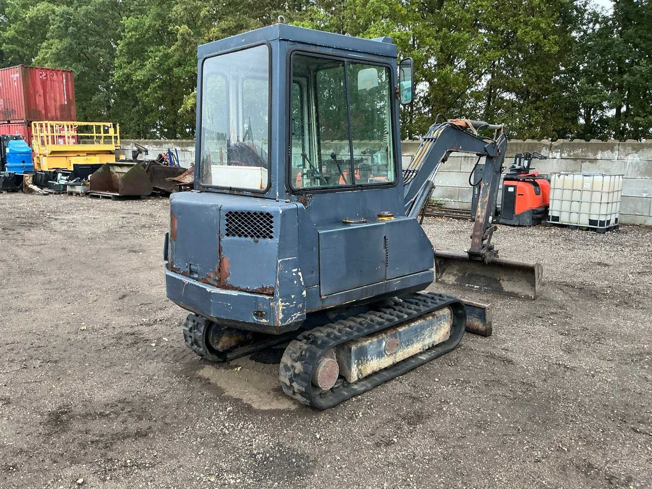 Komatsu PC 10-6 - Mini escavadeira: foto 5 Komatsu PC 10-6 - Mini escavadeira: foto 5