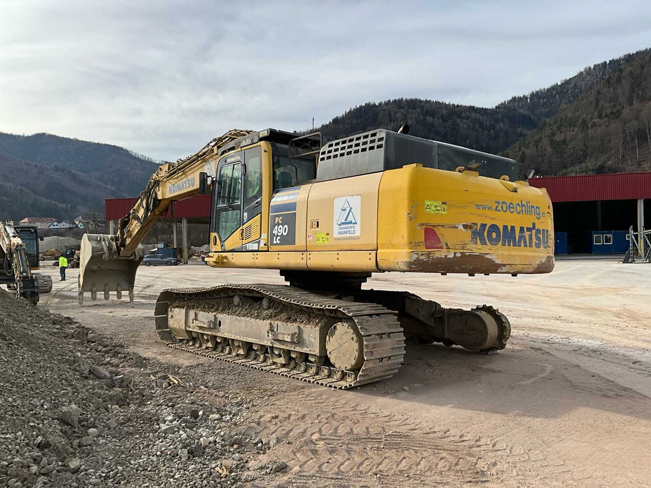 Komatsu PC490LC-10 - Escavadora de rastos: foto 1 Komatsu PC490LC-10 - Escavadora de rastos: foto 1