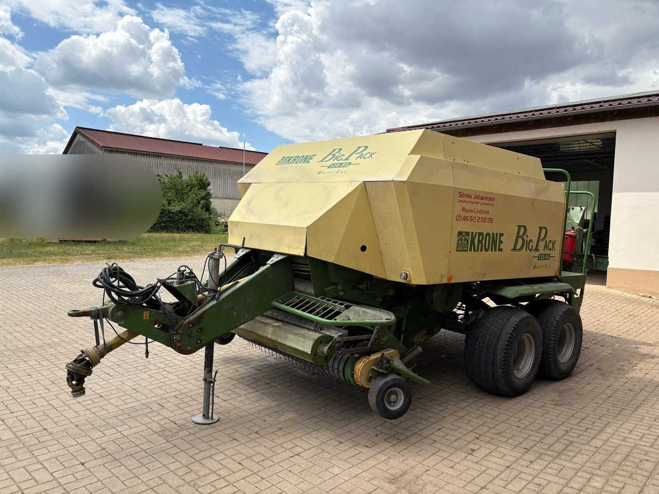 Krone Big Pack 120-80 Multi-Cut - Enfardadeira de fardos quadrados: foto 1 Krone Big Pack 120-80 Multi-Cut - Enfardadeira de fardos quadrados: foto 1