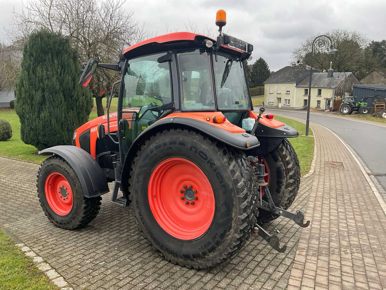 Kubota 2020 KUBOTA M5111 FOUR WHEEL DRIVE FARM TRACTOR - Trator: foto 3 Kubota 2020 KUBOTA M5111 FOUR WHEEL DRIVE FARM TRACTOR - Trator: foto 3
