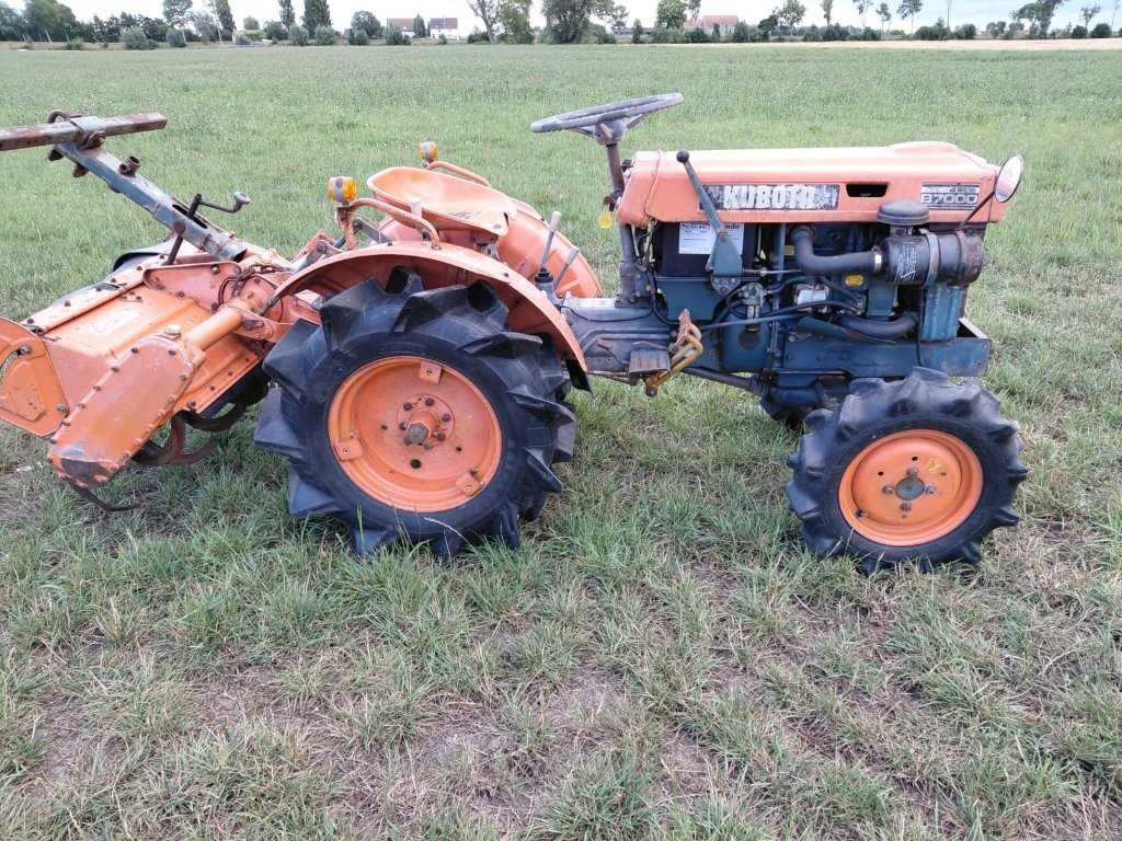 Kubota B7000 - Mini trator: foto 3 Kubota B7000 - Mini trator: foto 3