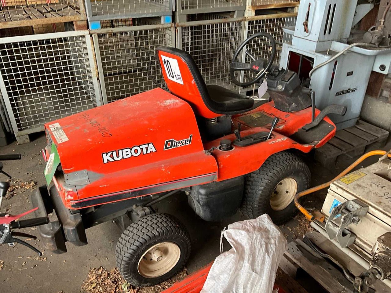 Kubota F1900 - Equipamentos para jardinagem: foto 2 Kubota F1900 - Equipamentos para jardinagem: foto 2