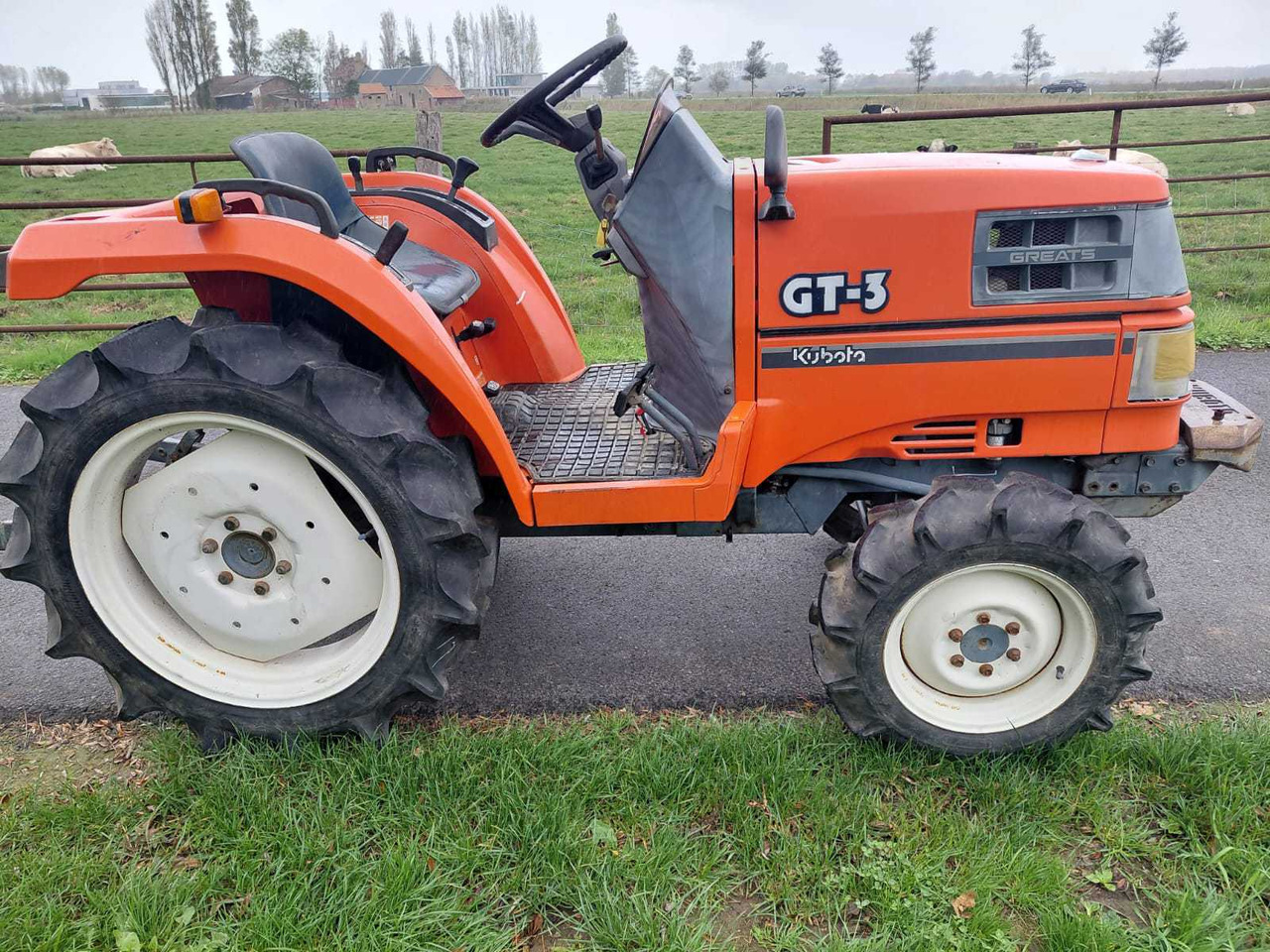 Kubota GT3 - Mini trator: foto 3 Kubota GT3 - Mini trator: foto 3