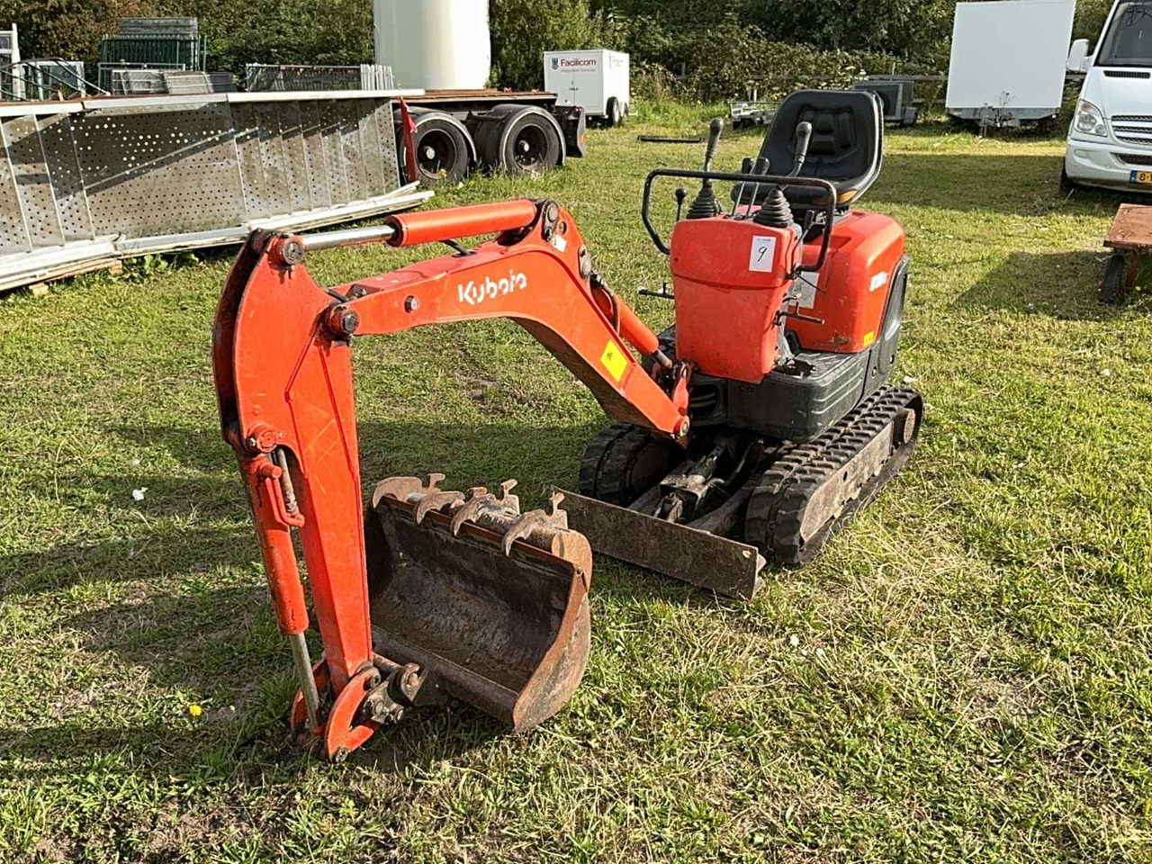 Kubota U10-3 - Mini escavadeira: foto 1 Kubota U10-3 - Mini escavadeira: foto 1