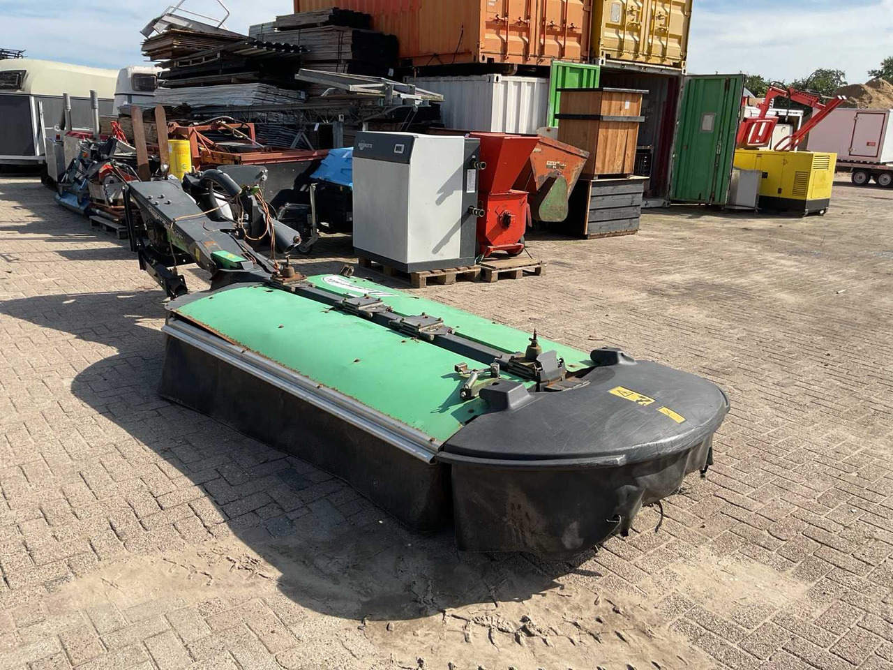 Kuhn VGPP pz320 - Máquina para produção de feno: foto 4 Kuhn VGPP pz320 - Máquina para produção de feno: foto 4