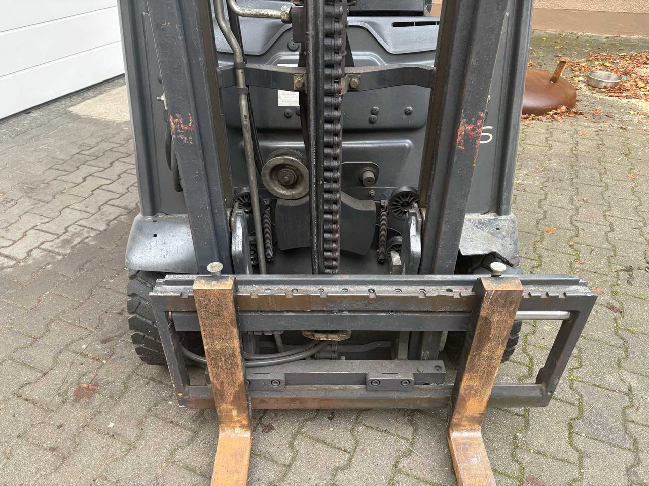 Empilhador LINDE E16-01 E386 - 3-WHEEL FORKLIFT (YEAR 2014): foto 8