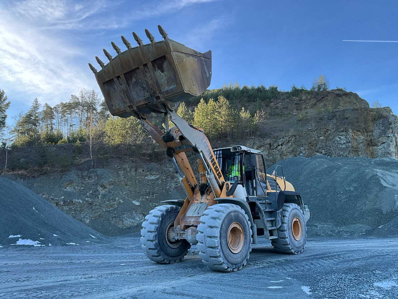 Liebherr L580 - Pá carregadora de rodas: foto 1 Liebherr L580 - Pá carregadora de rodas: foto 1
