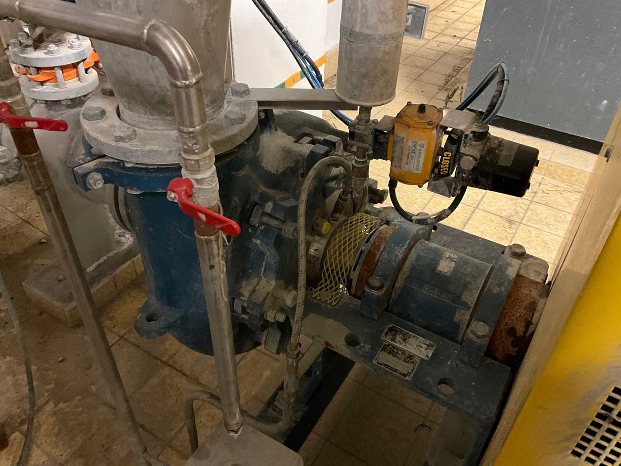 METSO MM200 MHC-S C5 - Equipamento de fertilização: foto 5 METSO MM200 MHC-S C5 - Equipamento de fertilização: foto 5