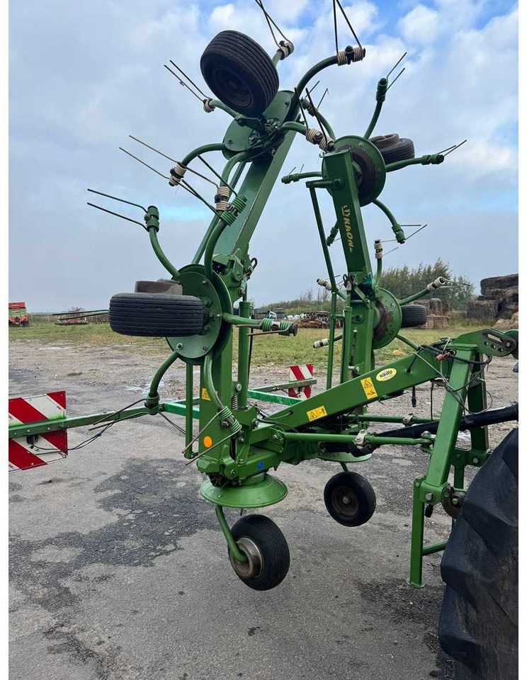KRONE KW 6.72 - Máquina agrícola: foto 1 KRONE KW 6.72 - Máquina agrícola: foto 1