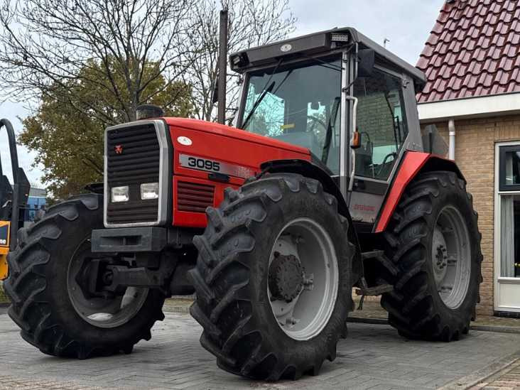 Massey-Ferguson MASSEY-FERGUSON - 3095 DATATRONIC - ALL-WHEEL DRIVE AGRICULTURAL TRACTOR - Trator: foto 1 Massey-Ferguson MASSEY-FERGUSON - 3095 DATATRONIC - ALL-WHEEL DRIVE AGRICULTURAL TRACTOR - Trator: foto 1