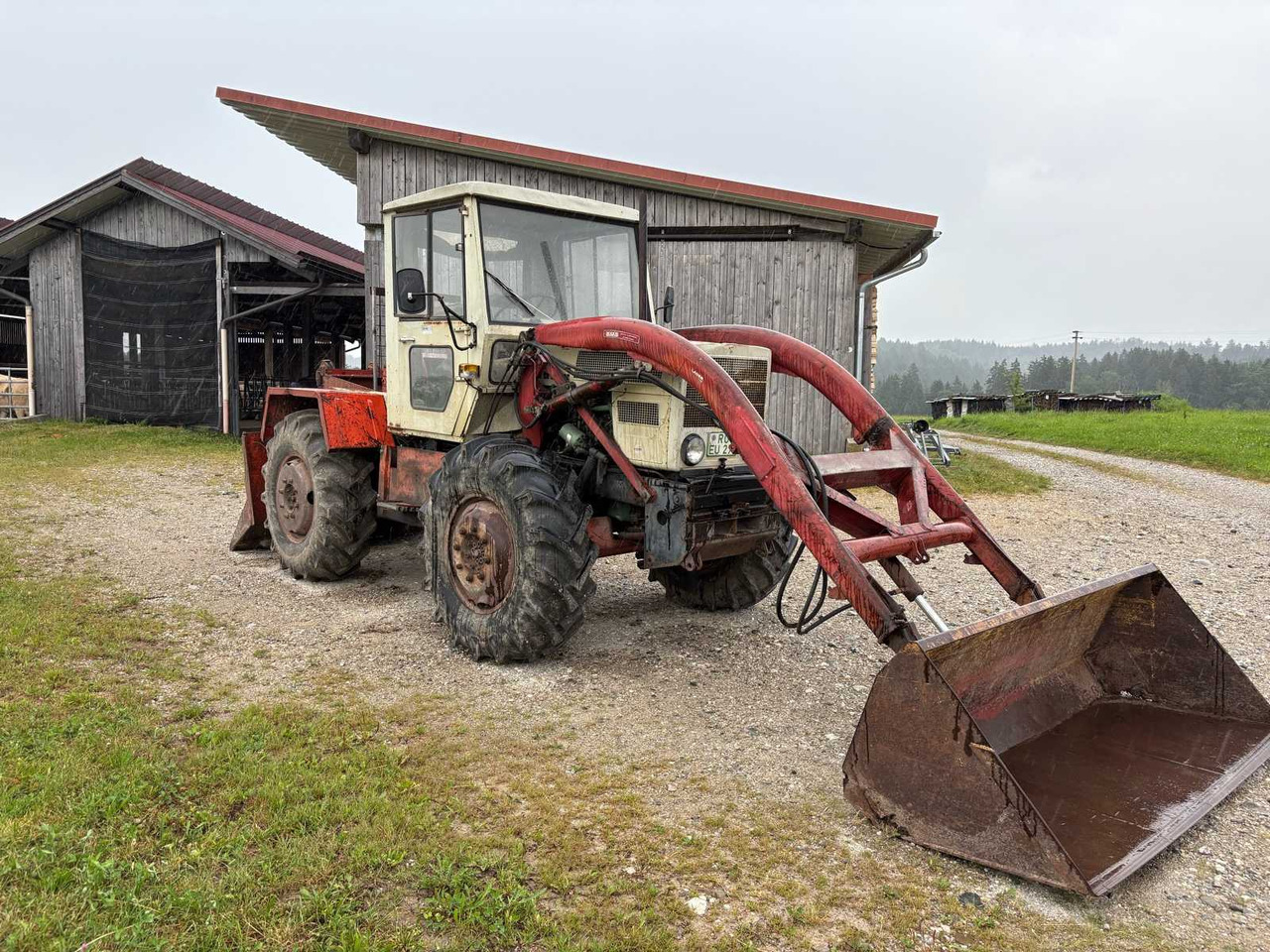 Mercedes-Benz / Huttner Spezialtraktor mit Frontlader und Rückewinde - Trator municipal: foto 3 Mercedes-Benz / Huttner Spezialtraktor mit Frontlader und Rückewinde - Trator municipal: foto 3