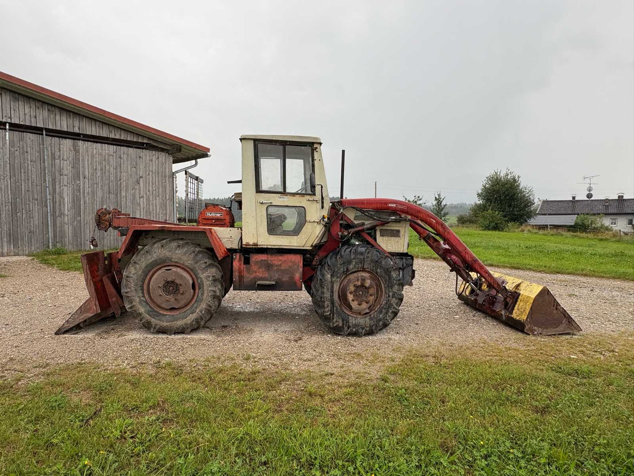 Mercedes-Benz / Huttner Spezialtraktor mit Frontlader und Rückewinde - Trator municipal: foto 4 Mercedes-Benz / Huttner Spezialtraktor mit Frontlader und Rückewinde - Trator municipal: foto 4