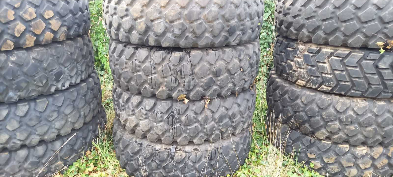 Michelin 14.00 R 20 XZL - Jantes e pneus para Trator: foto 1 Michelin 14.00 R 20 XZL - Jantes e pneus para Trator: foto 1