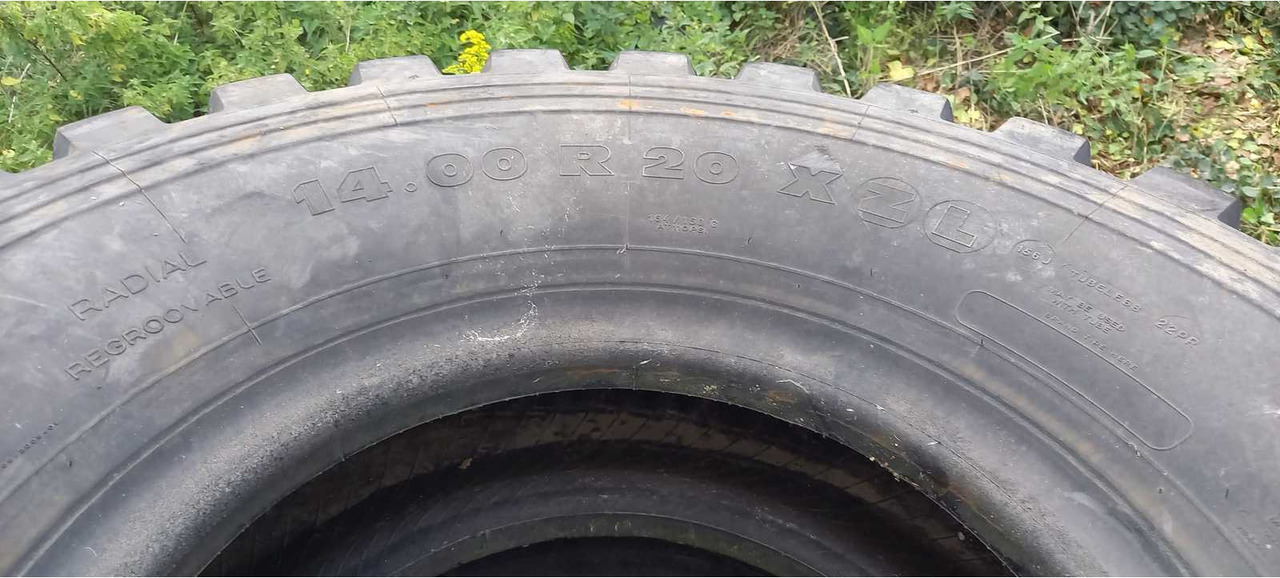 Michelin 14.00 R 20 XZL - Jantes e pneus para Trator: foto 3 Michelin 14.00 R 20 XZL - Jantes e pneus para Trator: foto 3