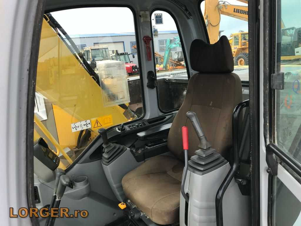 Escavadeira NEW HOLLAND E 145 CRAWLER EXCAVATOR: foto 12 Escavadeira NEW HOLLAND E 145 CRAWLER EXCAVATOR: foto 12