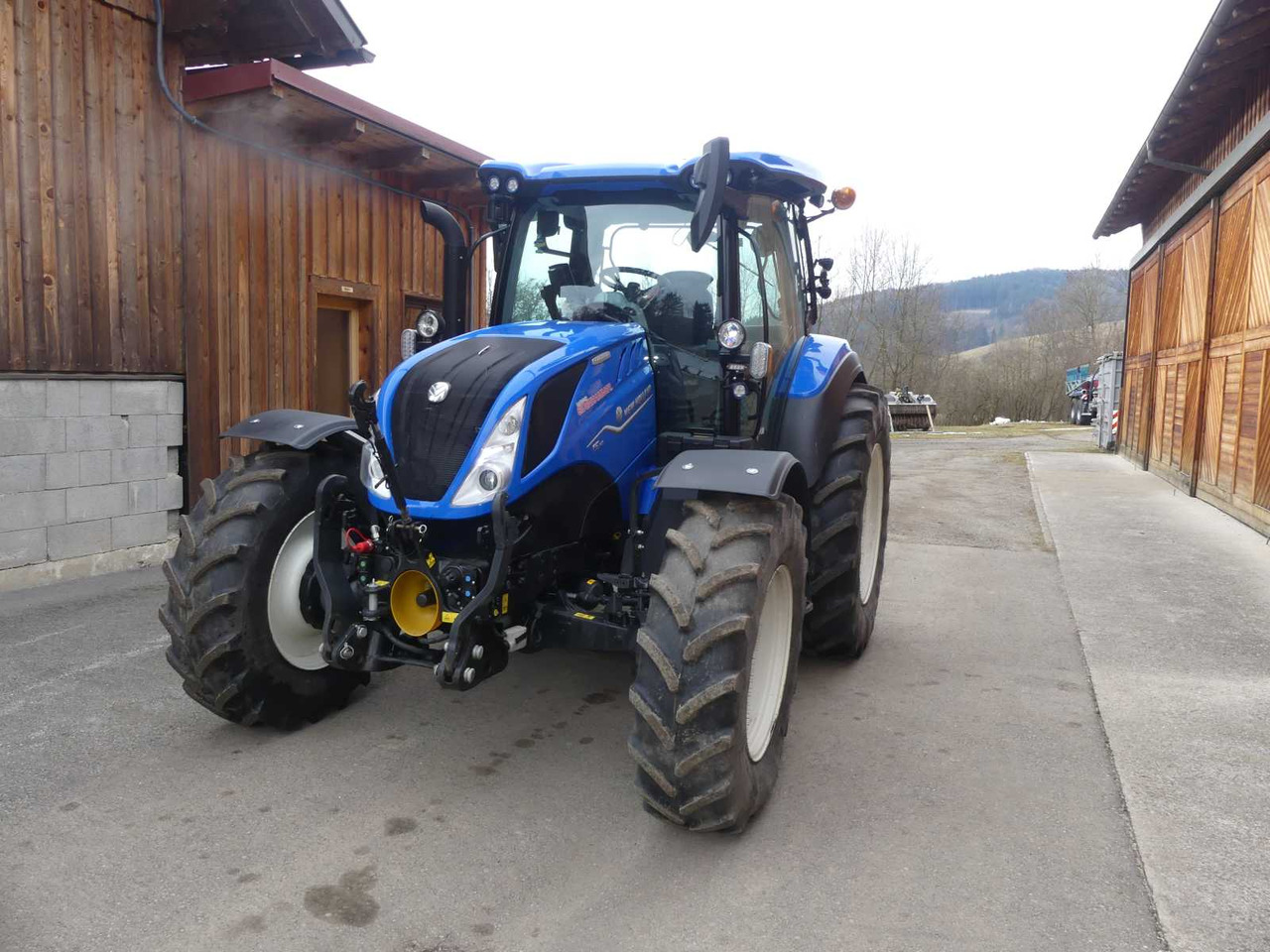 NEW HOLLAND T5.110 DC - Trator: foto 2 NEW HOLLAND T5.110 DC - Trator: foto 2