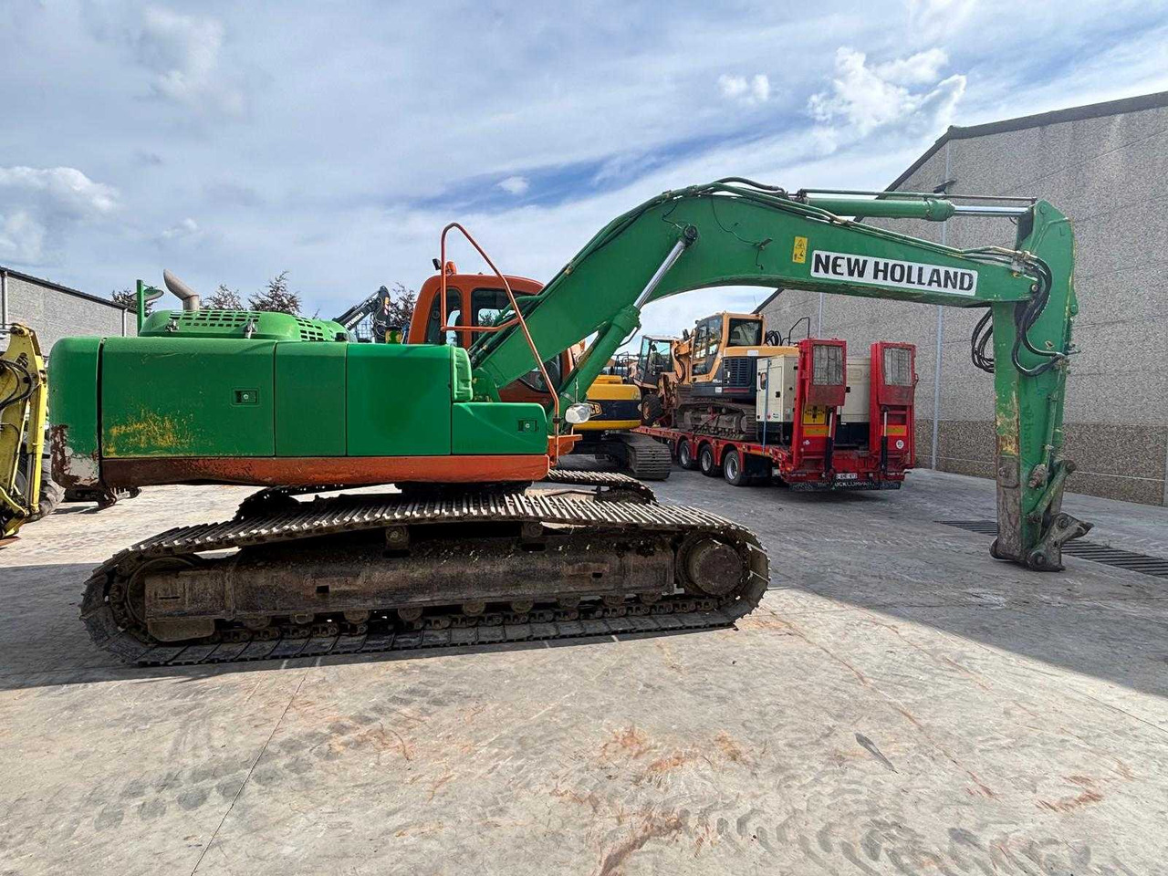 New Holland E265 - Escavadora de rastos: foto 3 New Holland E265 - Escavadora de rastos: foto 3