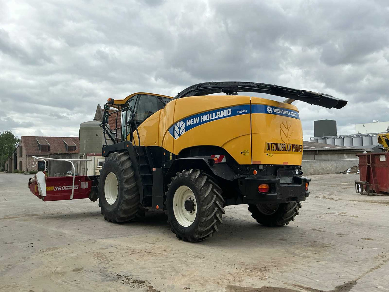 New Holland FR9060 - Picadora de forragem automotriz: foto 3 New Holland FR9060 - Picadora de forragem automotriz: foto 3
