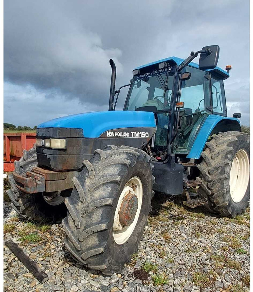 New Holland TM150 - Trator: foto 4 New Holland TM150 - Trator: foto 4