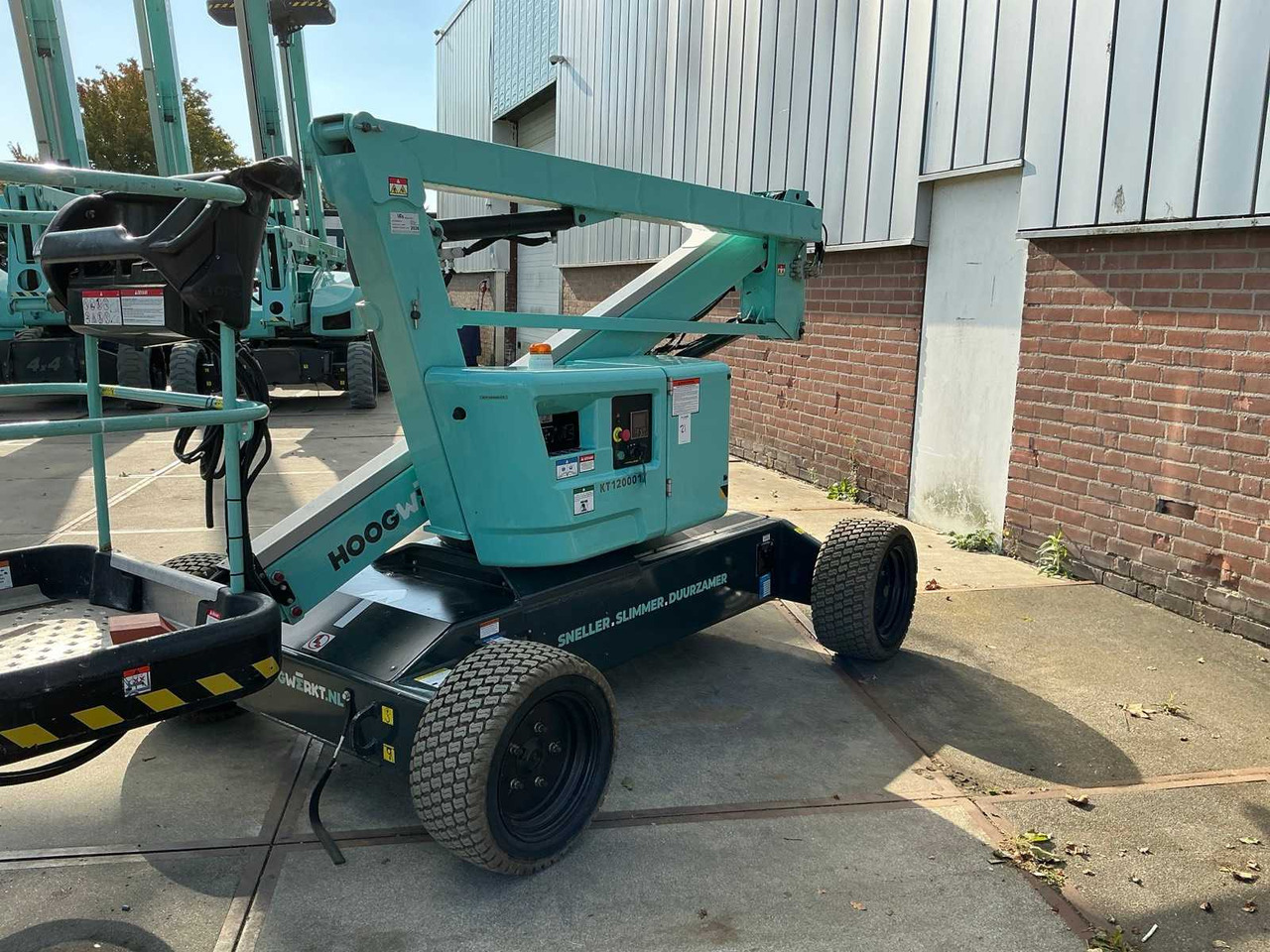 Niftylift HR12LE 2x4 MK2 - Plataforma aérea: foto 3 Niftylift HR12LE 2x4 MK2 - Plataforma aérea: foto 3