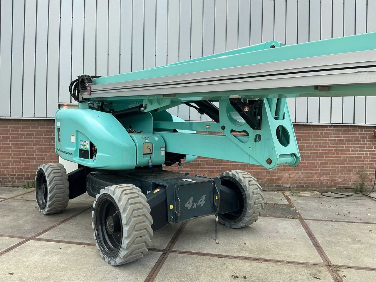 Niftylift HR28 Hybrid 4x4 MK2 - Plataforma aérea: foto 4 Niftylift HR28 Hybrid 4x4 MK2 - Plataforma aérea: foto 4