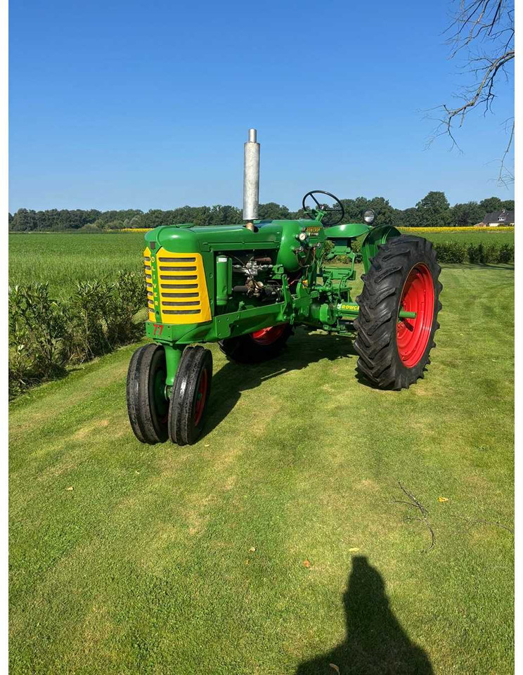 Oliver SUPER 77 - Trator: foto 2 Oliver SUPER 77 - Trator: foto 2