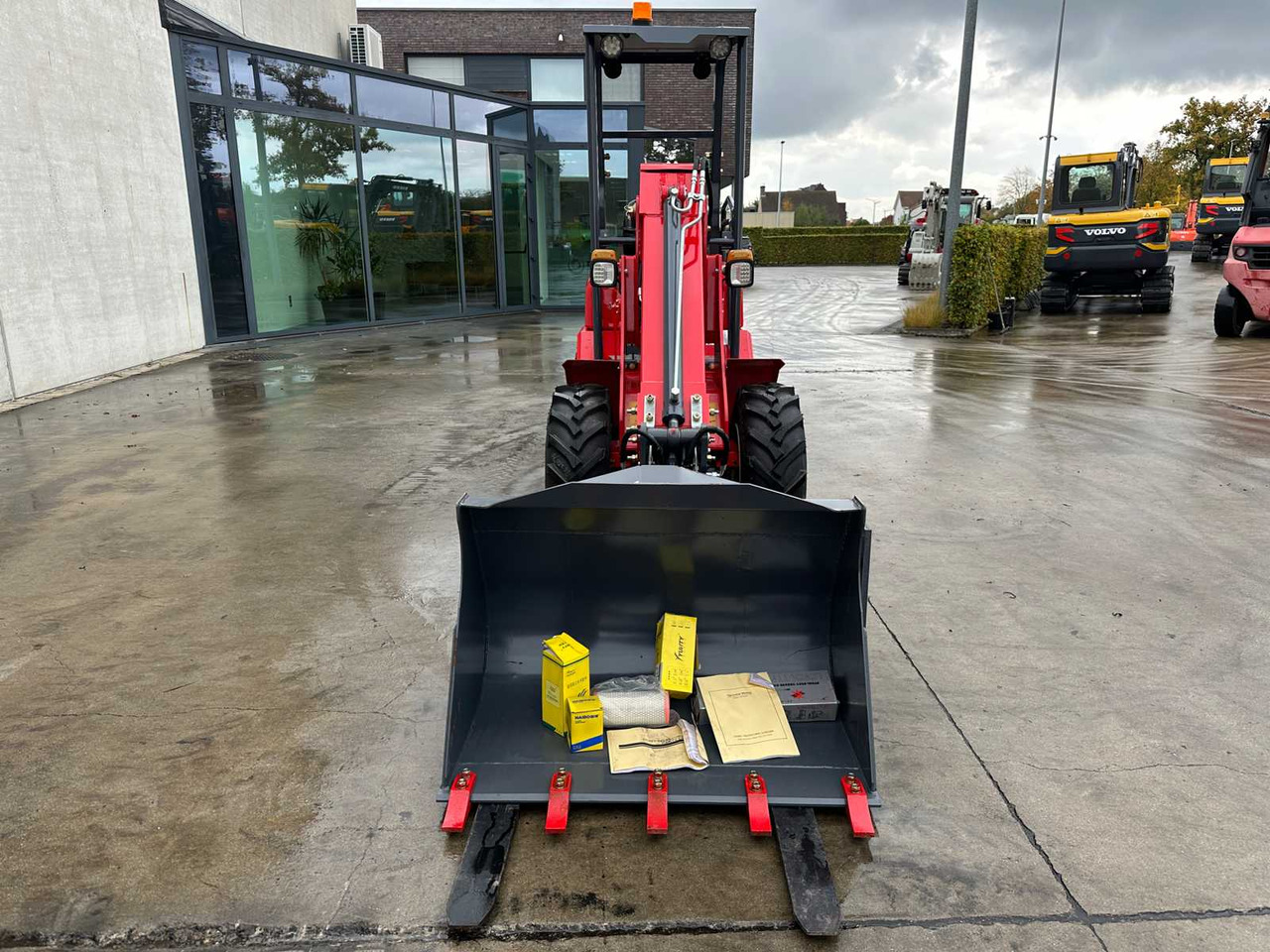 PLUS POWER- 2025 - HQ180T - SKID STEER LOADER - Mini pá carregadora de rastos: foto 3 PLUS POWER- 2025 - HQ180T - SKID STEER LOADER - Mini pá carregadora de rastos: foto 3