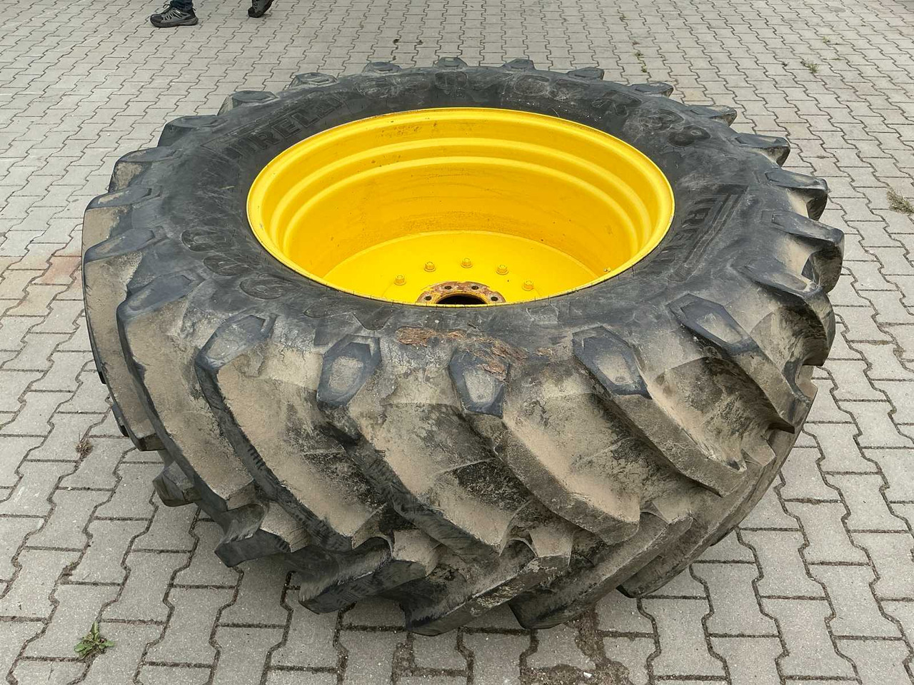 Pirelli TM800 - Jantes e pneus para Trator: foto 4 Pirelli TM800 - Jantes e pneus para Trator: foto 4