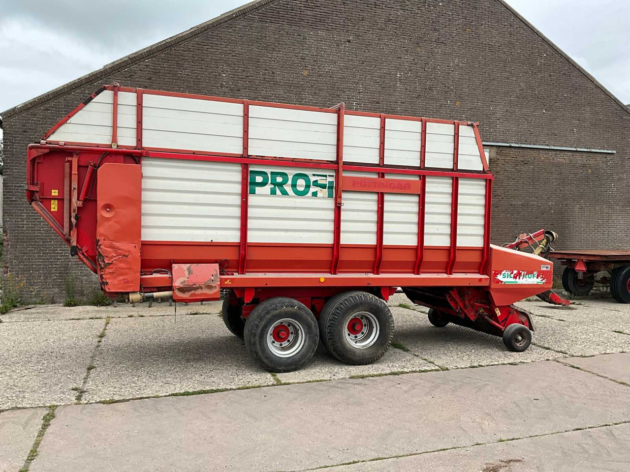 Pottinger Siloprofi 2 - Autocarregadora: foto 3 Pottinger Siloprofi 2 - Autocarregadora: foto 3