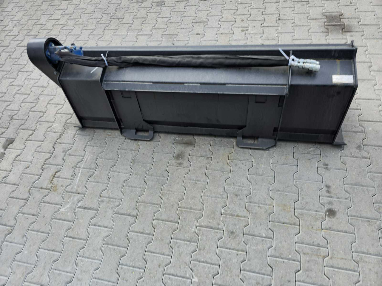 Rhino-Cross 660x2160x750 - Maquina para lavrar a terra: foto 5 Rhino-Cross 660x2160x750 - Maquina para lavrar a terra: foto 5