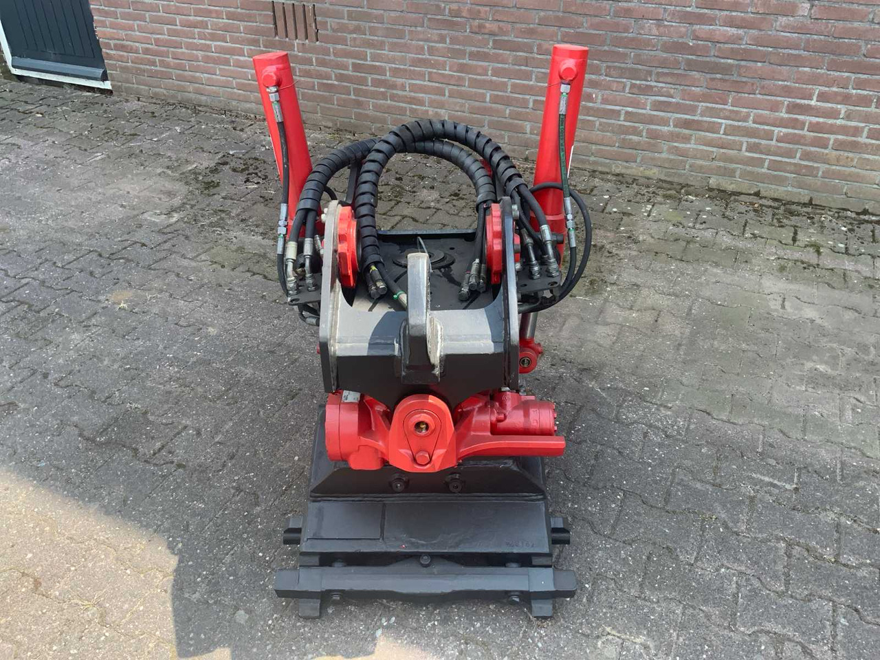 Rototilt RT 40 - Balde escavadora: foto 4 Rototilt RT 40 - Balde escavadora: foto 4