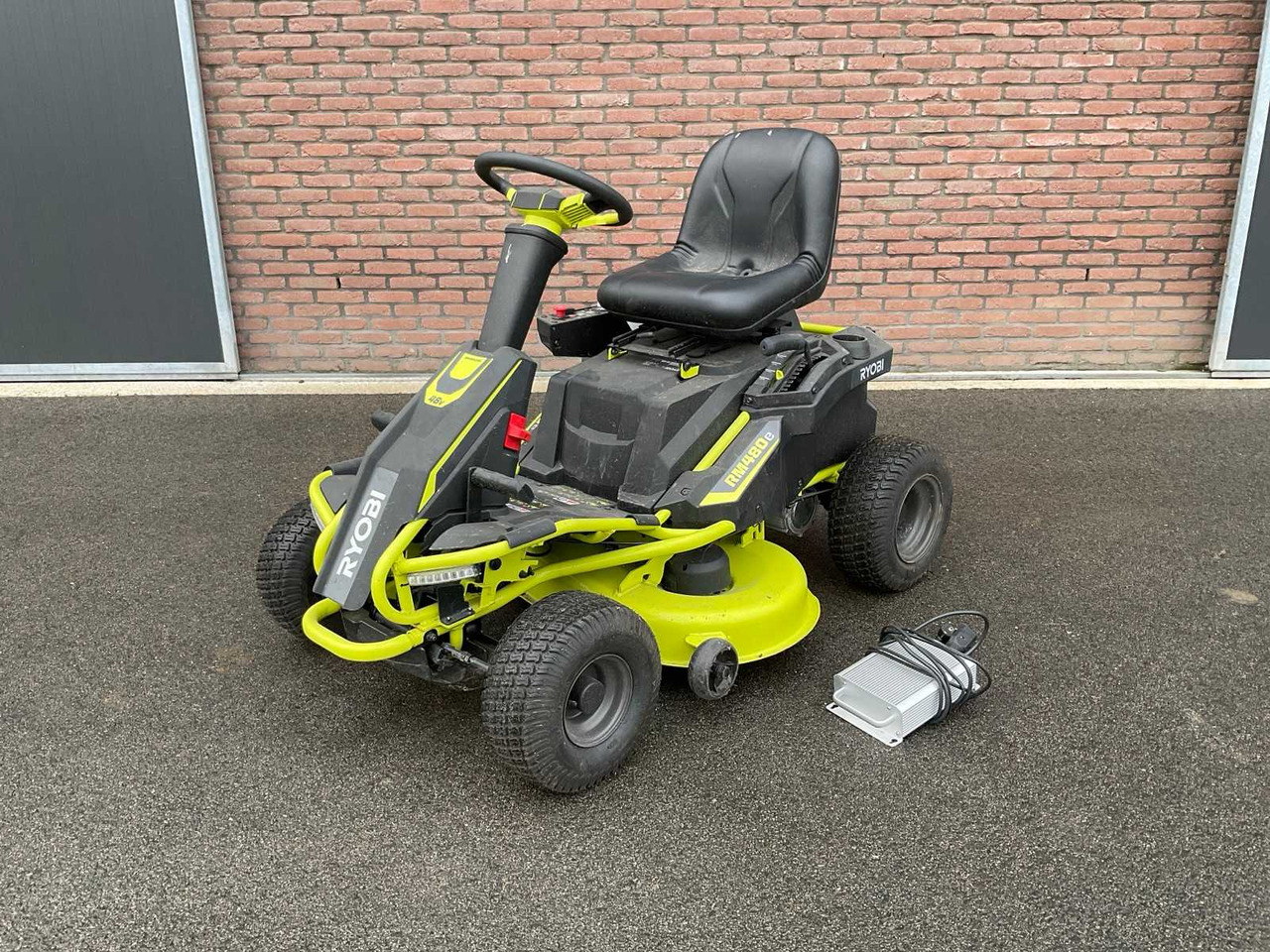 Ryobi RM480e Elektrische - Cortador de grama: foto 1 Ryobi RM480e Elektrische - Cortador de grama: foto 1