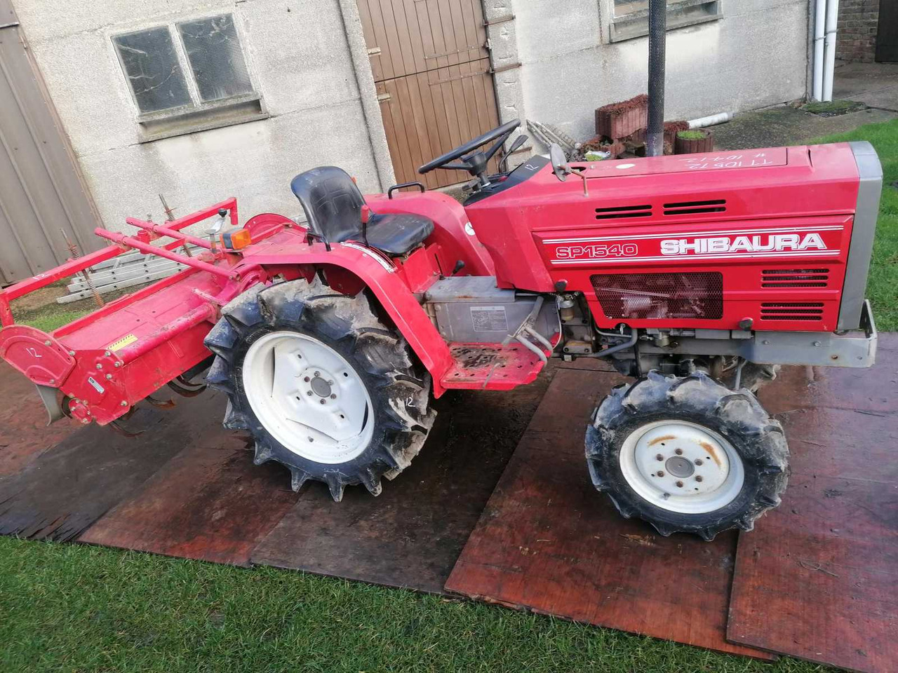 Shibaura SP1540 - Mini trator: foto 3 Shibaura SP1540 - Mini trator: foto 3