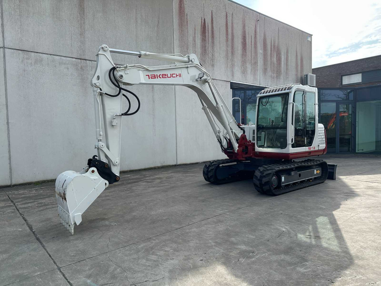 Takeuchi TB175C - Escavadora de rastos: foto 1 Takeuchi TB175C - Escavadora de rastos: foto 1