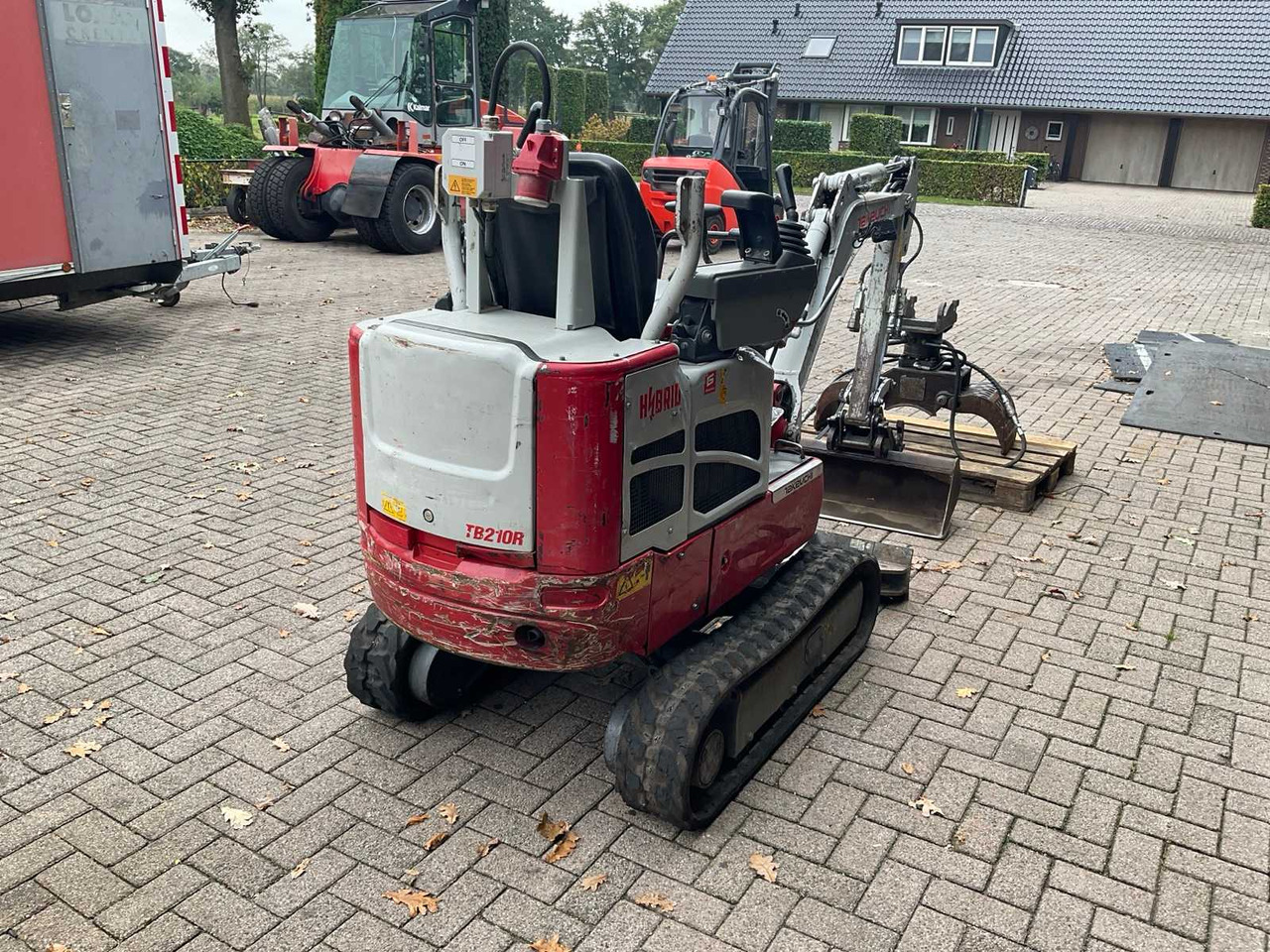 Takeuchi TB210 R - Mini escavadeira: foto 3 Takeuchi TB210 R - Mini escavadeira: foto 3