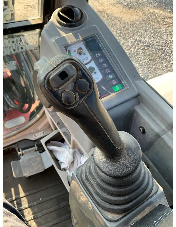 Mini escavadeira Takeuchi TB235: foto 27