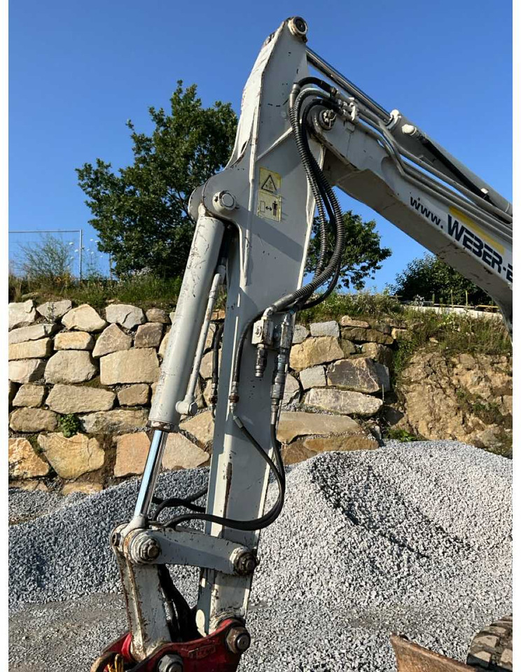 Mini escavadeira Takeuchi TB235: foto 11