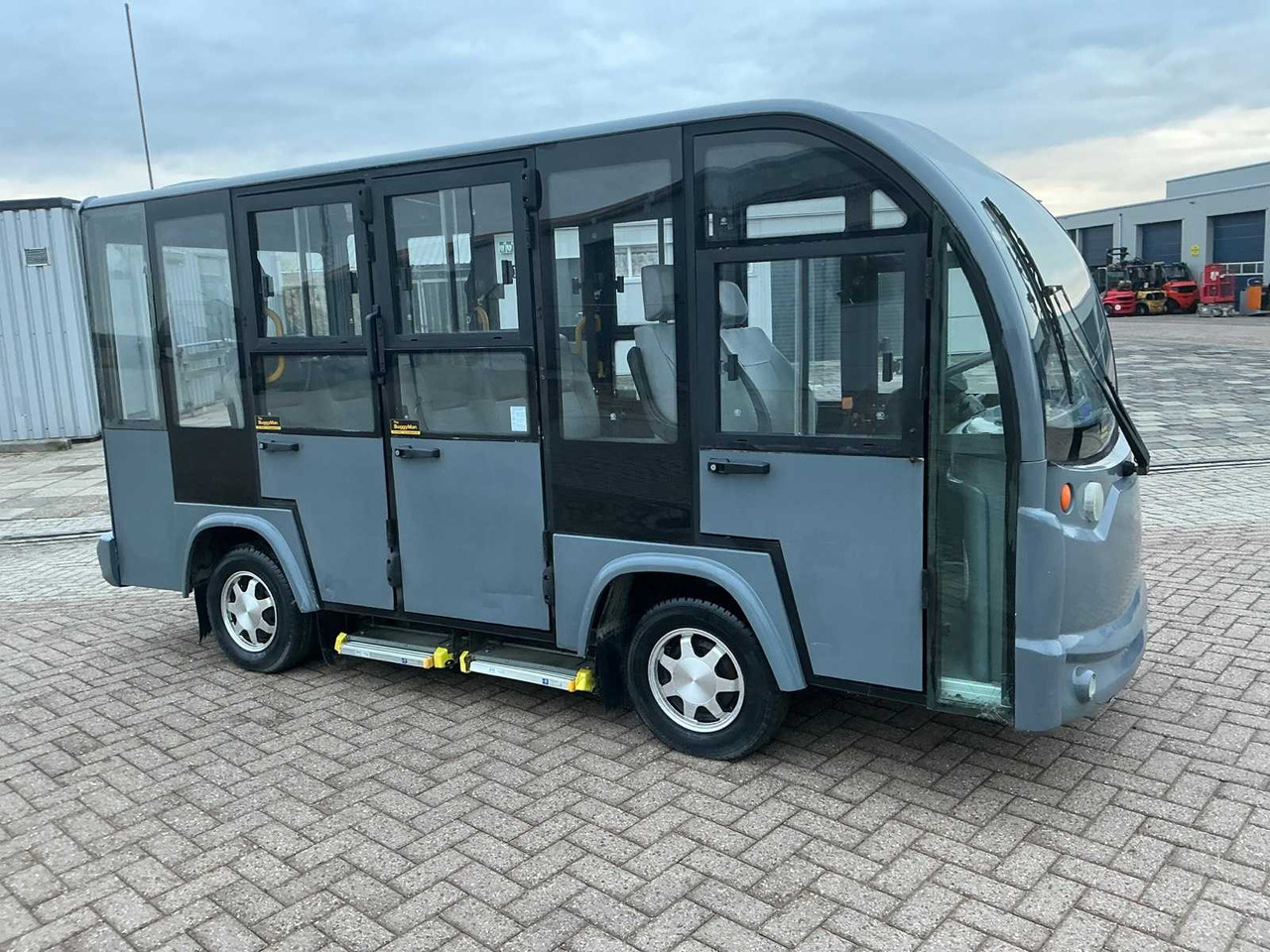 Towrite 8 seater bpv - Trator municipal: foto 5 Towrite 8 seater bpv - Trator municipal: foto 5