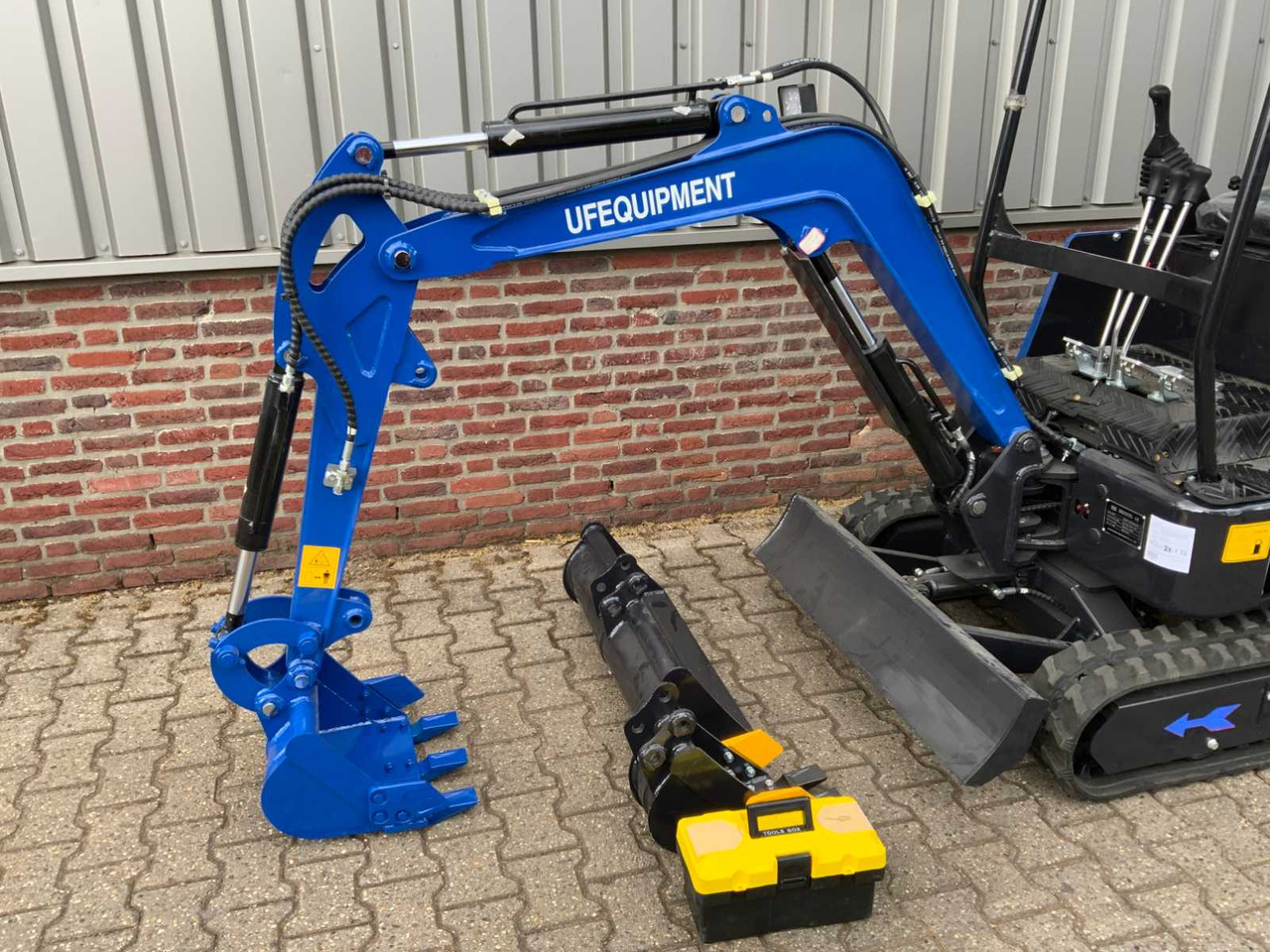 Escavadora de rastos UF Equipment NM-E15: foto 13