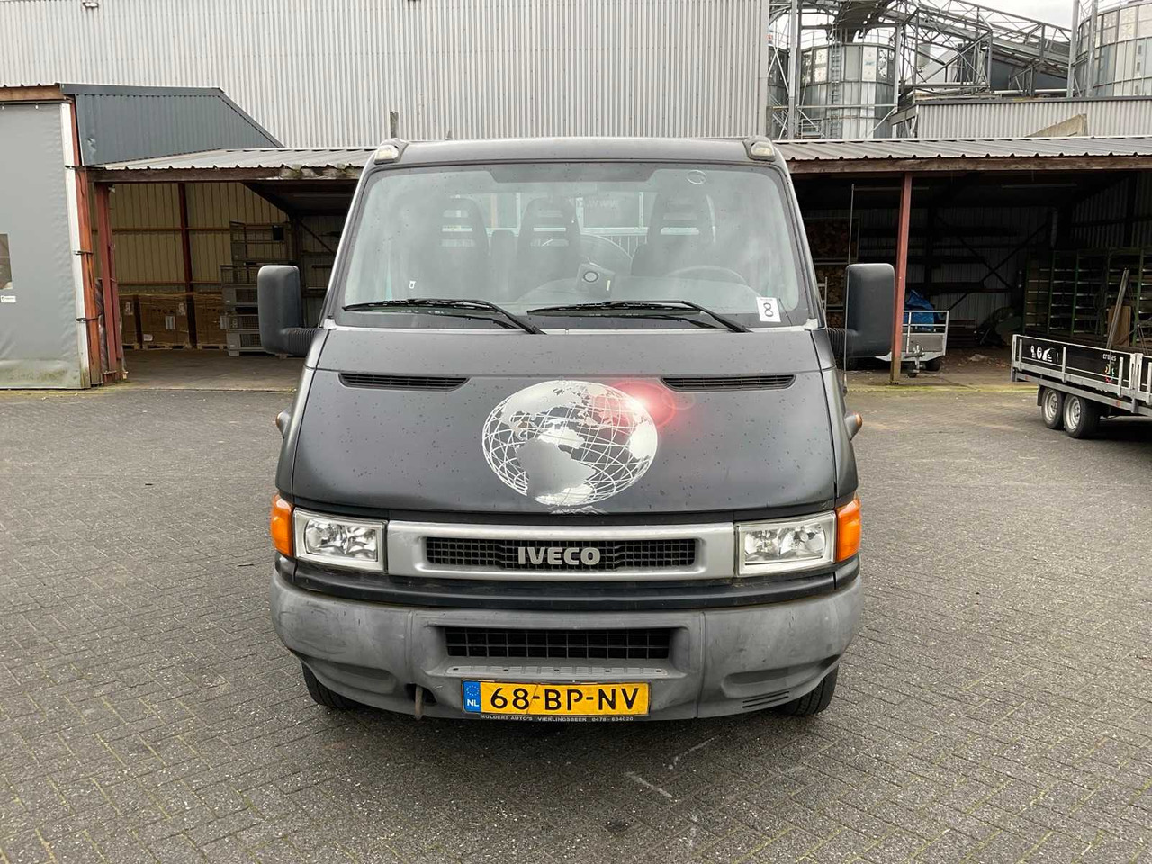 2004 IVECO DAILY BE TRACTOR WITH TRAILER - Veículo comercial: foto 2 2004 IVECO DAILY BE TRACTOR WITH TRAILER - Veículo comercial: foto 2