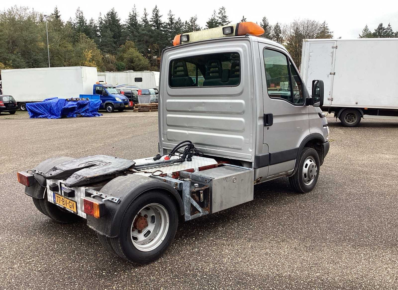 2005 IVECO 40C17 10 TON TRACTOR COMMERCIAL VEHICLE - Veículo comercial: foto 5 2005 IVECO 40C17 10 TON TRACTOR COMMERCIAL VEHICLE - Veículo comercial: foto 5