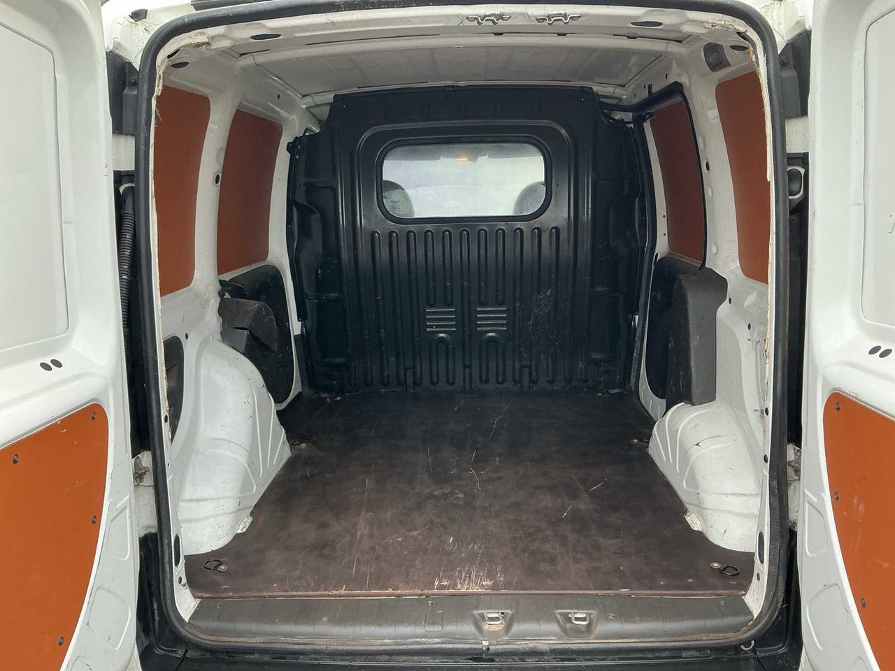 2008 - FIAT - DOBLÒ - 1.6 CNG/PETROL COMFORT - COMMERCIAL VEHICLE - Veículo comercial: foto 5 2008 - FIAT - DOBLÒ - 1.6 CNG/PETROL COMFORT - COMMERCIAL VEHICLE - Veículo comercial: foto 5