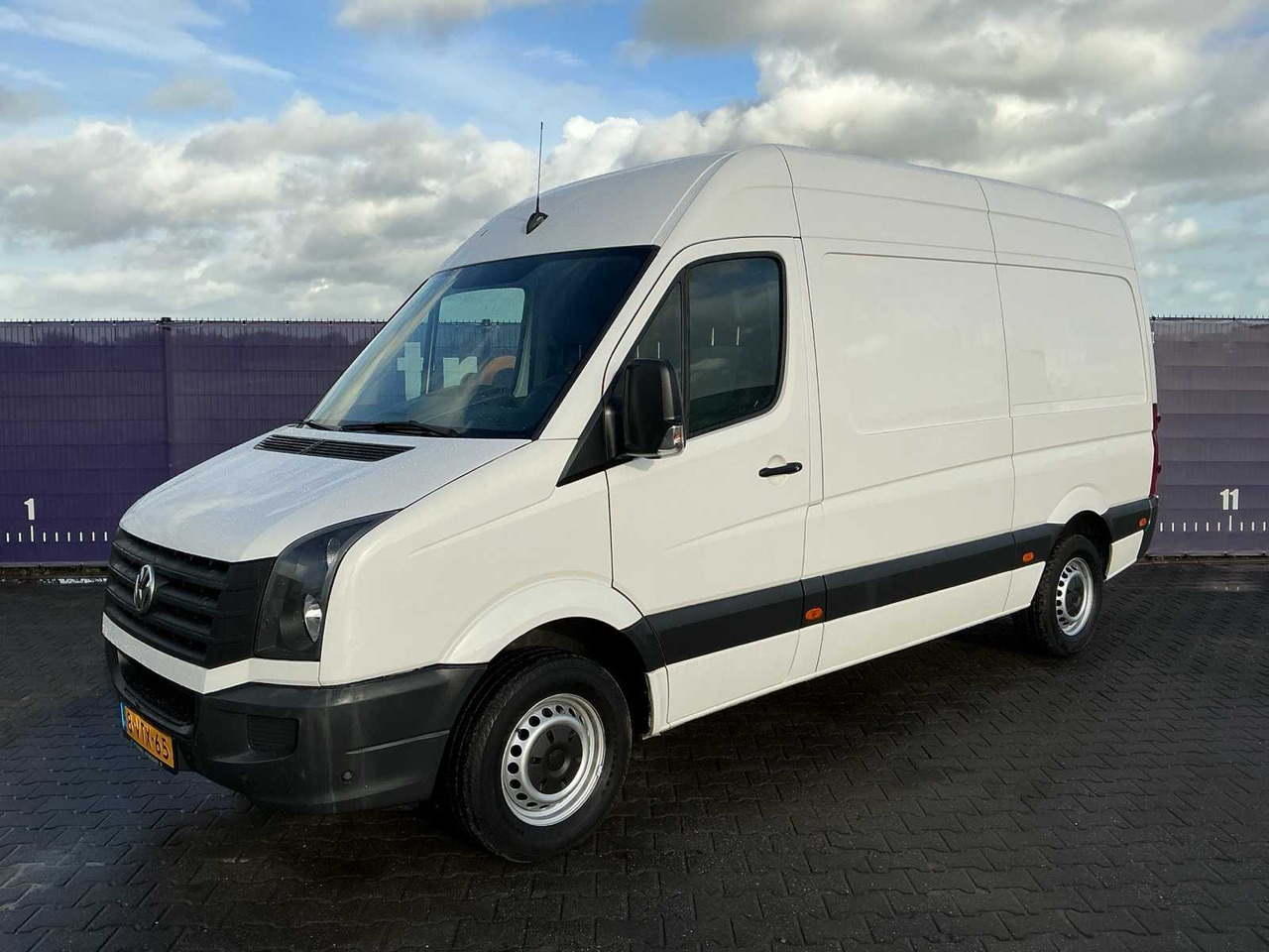 2012 - VOLKSWAGEN - CRAFTER - 32 2.0 TDI L2H3 - COMMERCIAL VEHICLE - Veículo comercial: foto 1 2012 - VOLKSWAGEN - CRAFTER - 32 2.0 TDI L2H3 - COMMERCIAL VEHICLE - Veículo comercial: foto 1