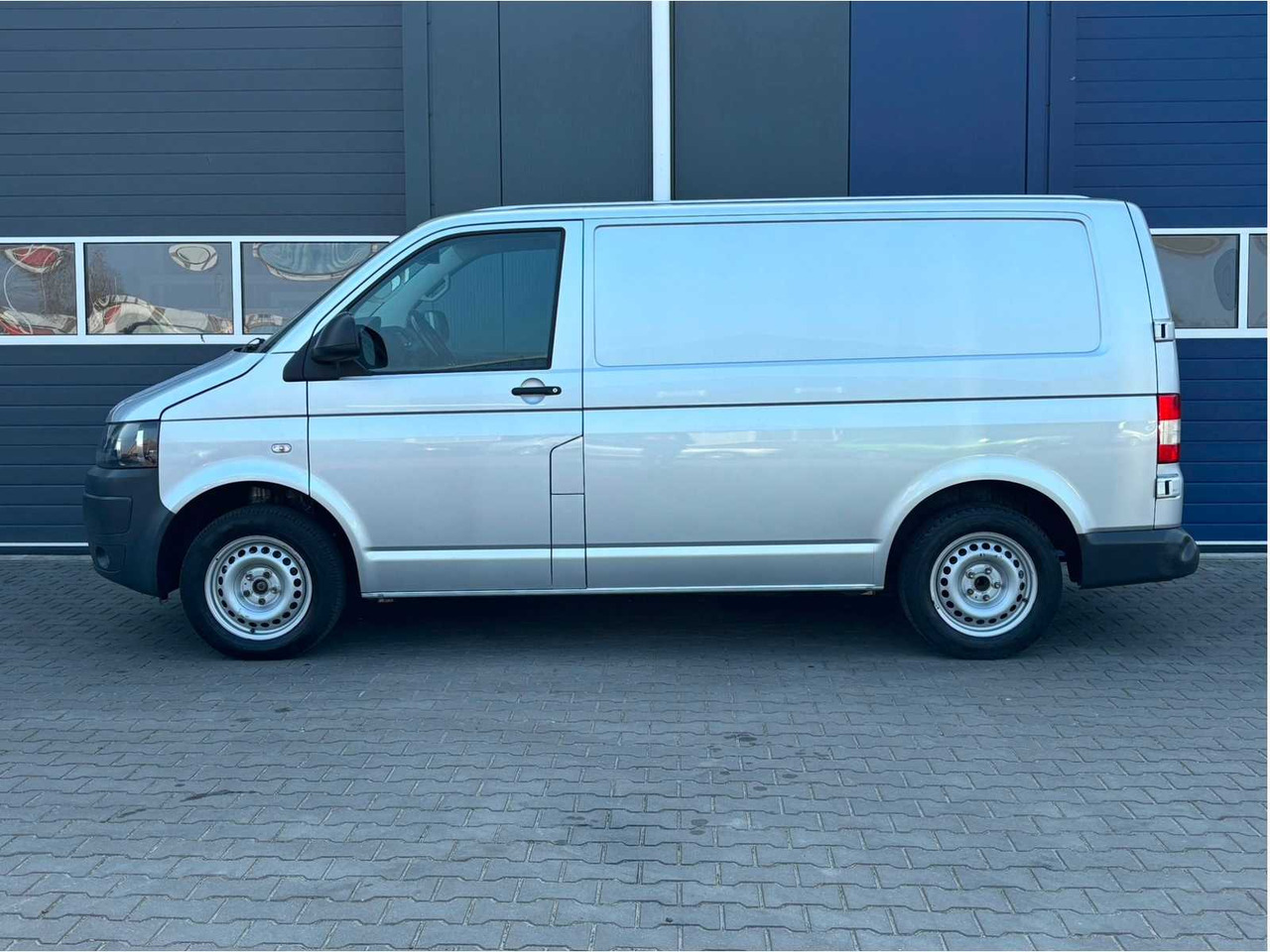 2013 VOLKSWAGEN TRANSPORTER COMMERCIAL VEHICLE - Veículo comercial: foto 2 2013 VOLKSWAGEN TRANSPORTER COMMERCIAL VEHICLE - Veículo comercial: foto 2